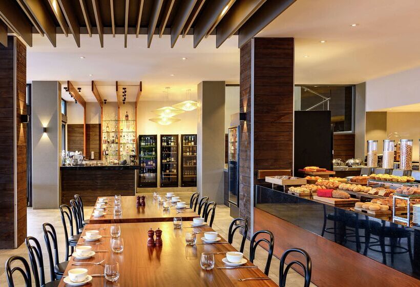 هتل Hilton Fiji Beach Resort And Spa