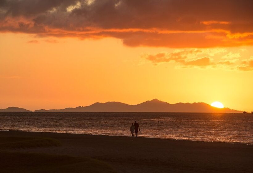 هتل Hilton Fiji Beach Resort And Spa