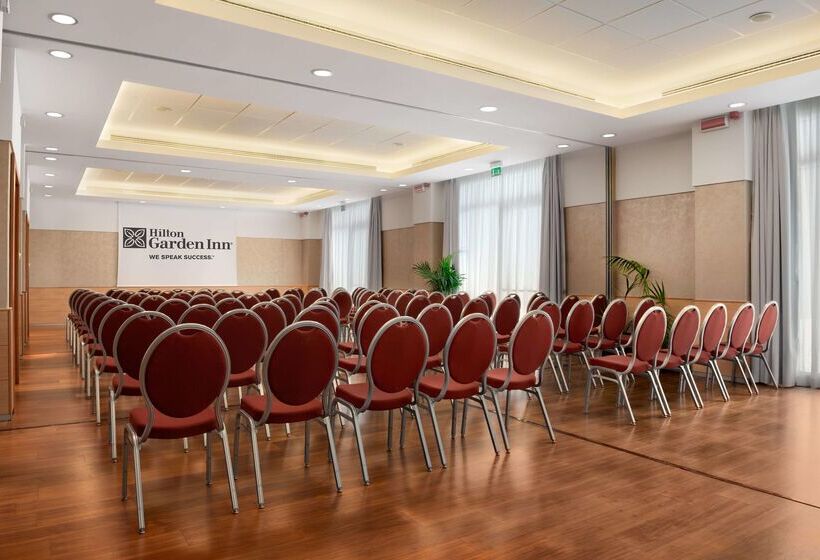 ホテル Hilton Garden Inn Rome Airport