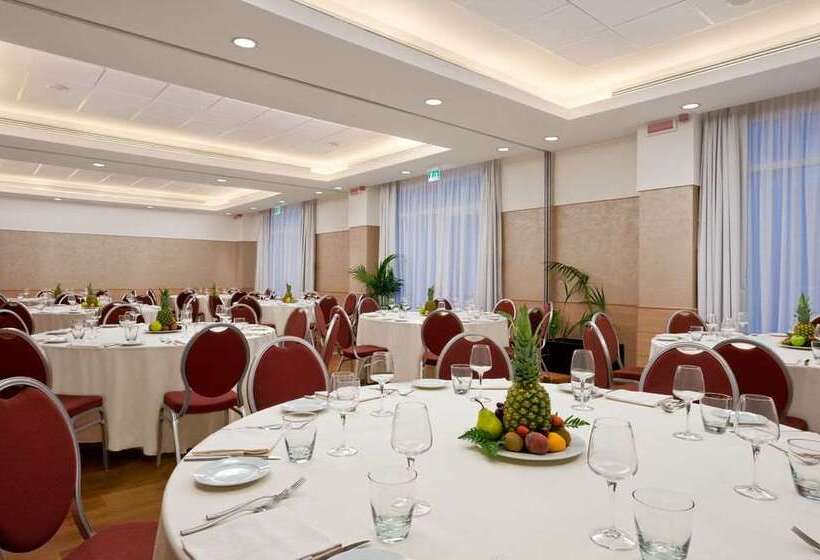 ホテル Hilton Garden Inn Rome Airport