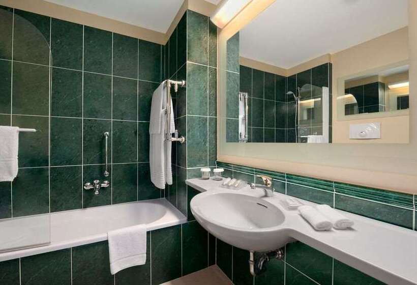 ホテル Hilton Garden Inn Rome Airport