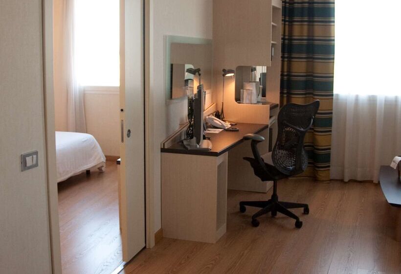 ホテル Hilton Garden Inn Rome Airport