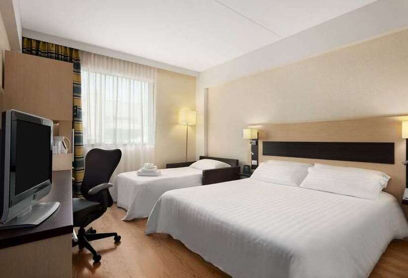 ホテル Hilton Garden Inn Rome Airport