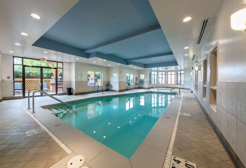 ホテル Holiday Inn Express & Suites Riverport Richmond, An Ihg