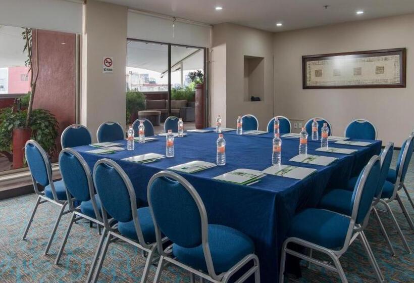 ホテル Holiday Inn & Suites Mexico Zona Reforma, An Ihg