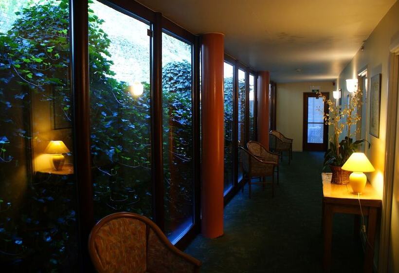 ホテル Hostellerie La Villa Des Roses