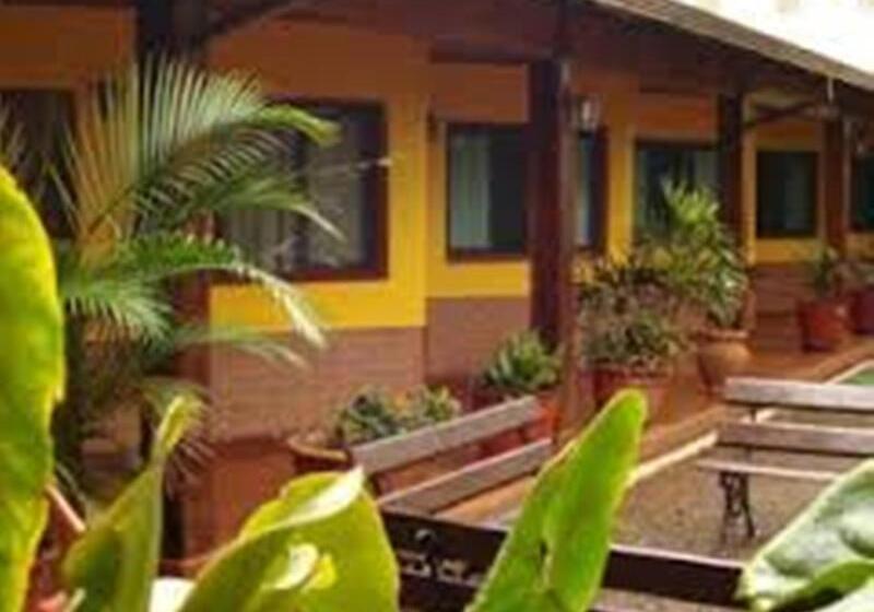 فندق Hosteria Los Helechos