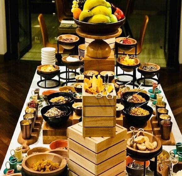 هتل Hyatt Regency Al Kout Mall