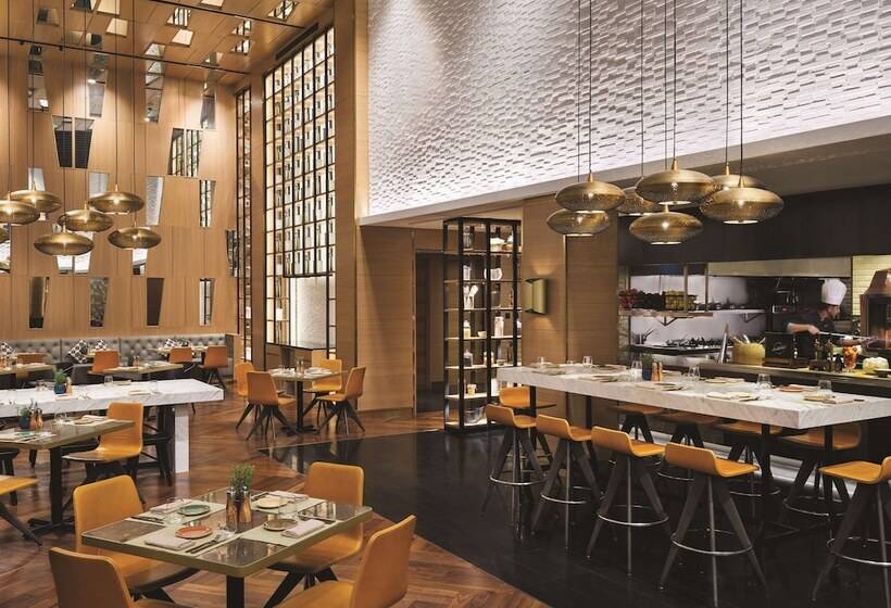 هتل Hyatt Regency Al Kout Mall