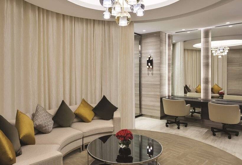 هتل Hyatt Regency Al Kout Mall