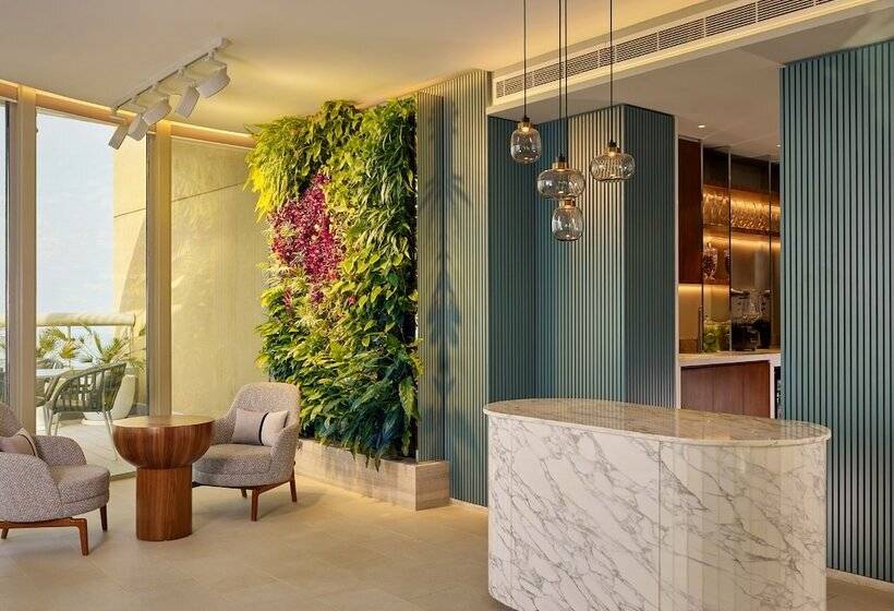 هتل Hyatt Regency Al Kout Mall