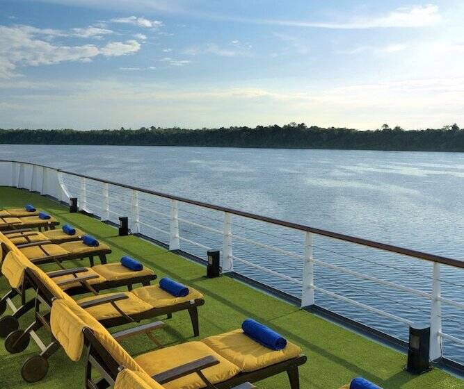 ホテル Grand Amazon Expedition