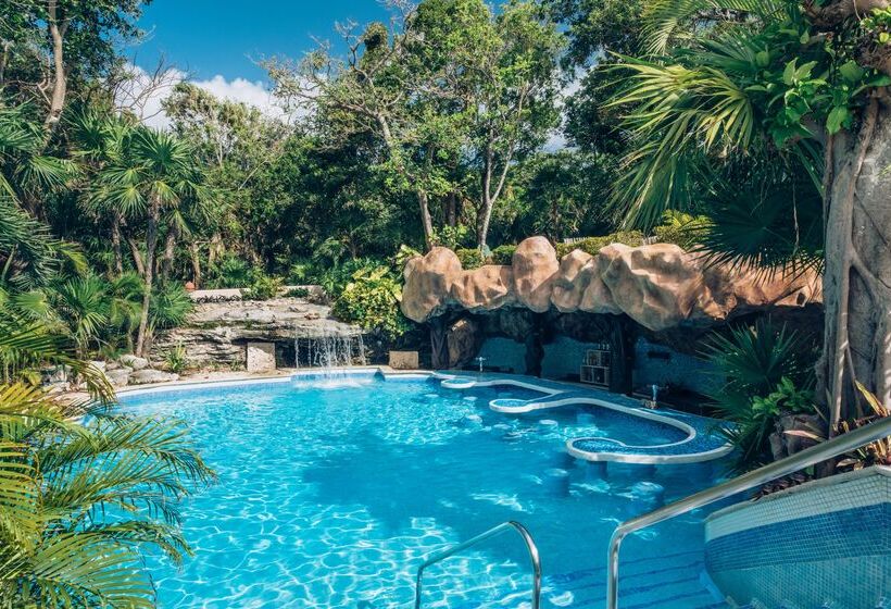 호텔 Iberostar Waves Tucán