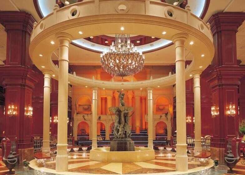 Отель Grand Mercure Imperial Palace Seoul Gangnam