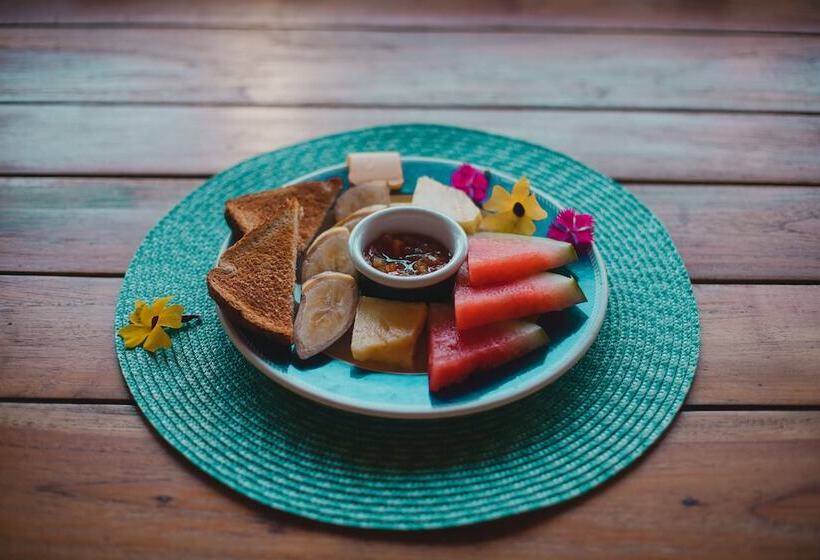 ホテル Jardines De Monteverde