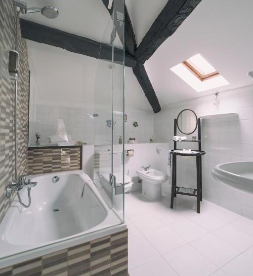 هتل La Casona De Amandi