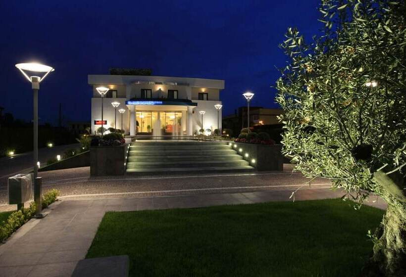 בית מלון כפרי La Costiera