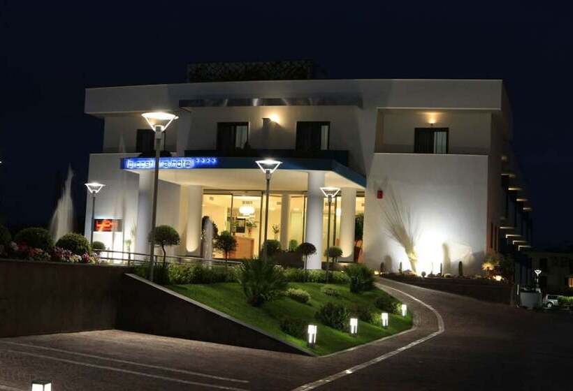 בית מלון כפרי La Costiera