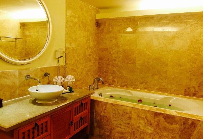 בית מלון כפרי Lagoon Residence @ Langkawi