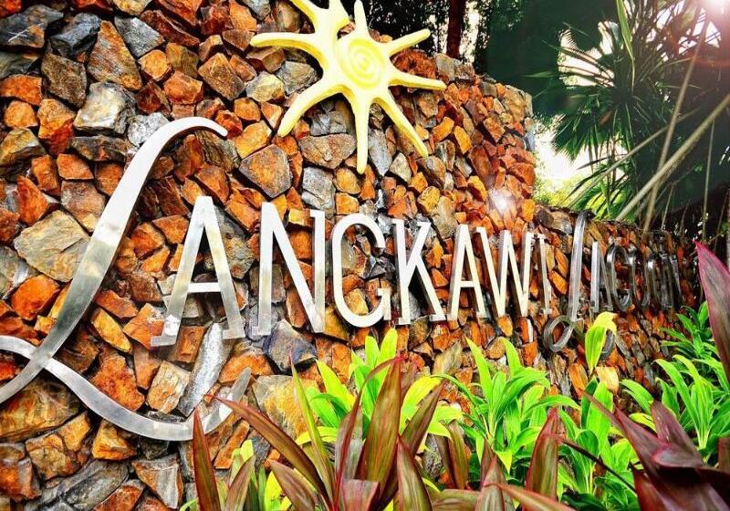 בית מלון כפרי Lagoon Residence @ Langkawi