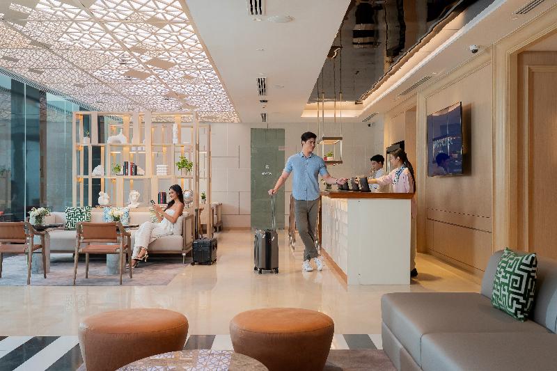 Novotel Living Bangkok Sukhumvit Legacy