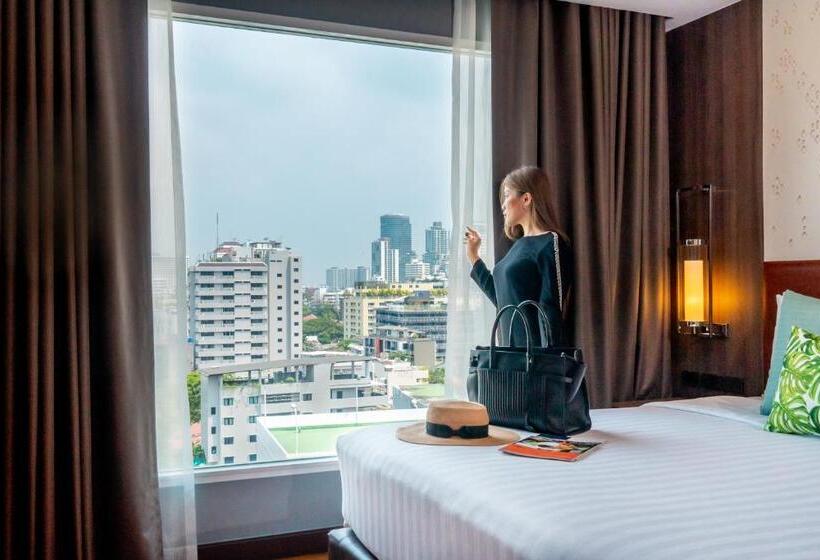 Novotel Living Bangkok Sukhumvit Legacy