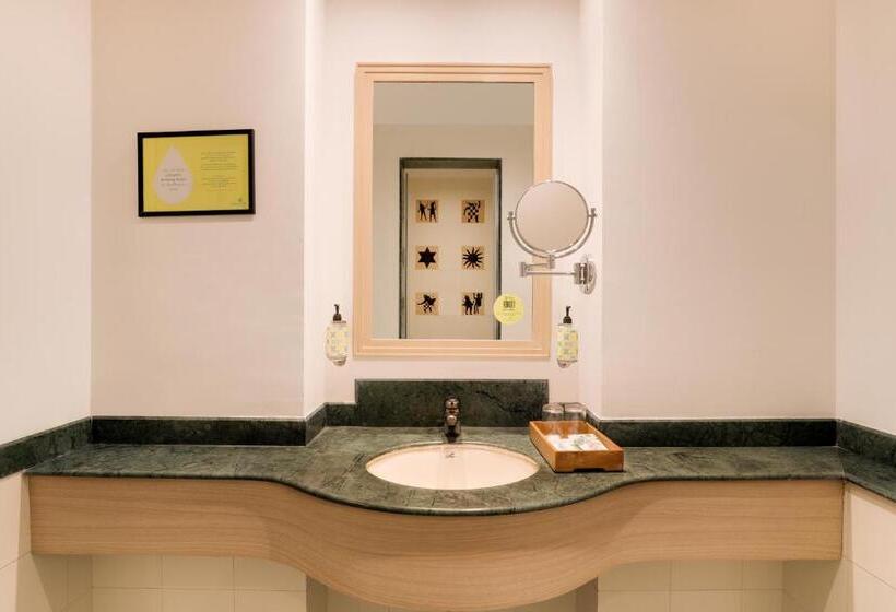 Lemon Tree Hotel Hinjewadi Pune