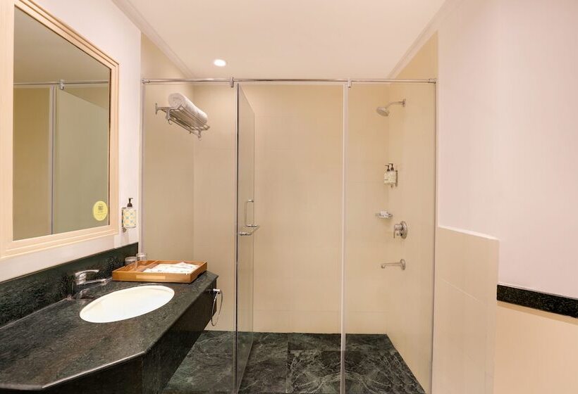 Lemon Tree Hotel Hinjewadi Pune