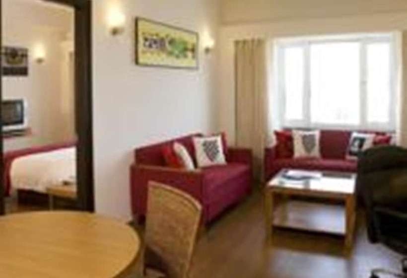 Lemon Tree Hotel Hinjewadi Pune