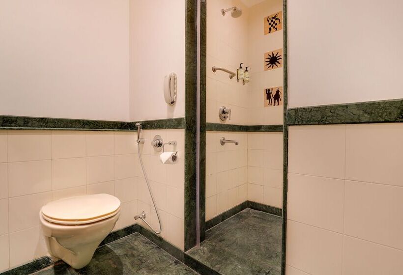 Lemon Tree Hotel Hinjewadi Pune