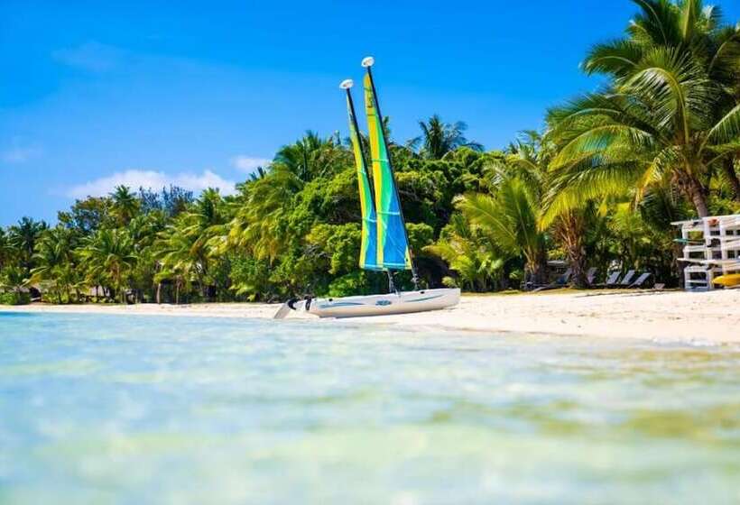 هتل Lomani Island Resort – Adults Only