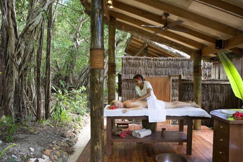 ホテル Malolo Island Resort