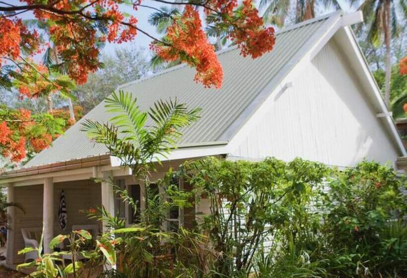 ホテル Malolo Island Resort