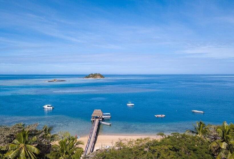 هتل Malolo Island Resort