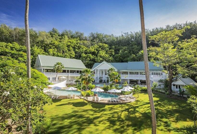 ホテル Malolo Island Resort