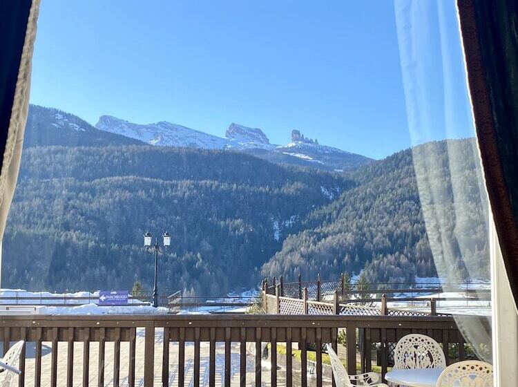 Отель Miramonti Majestic Grand