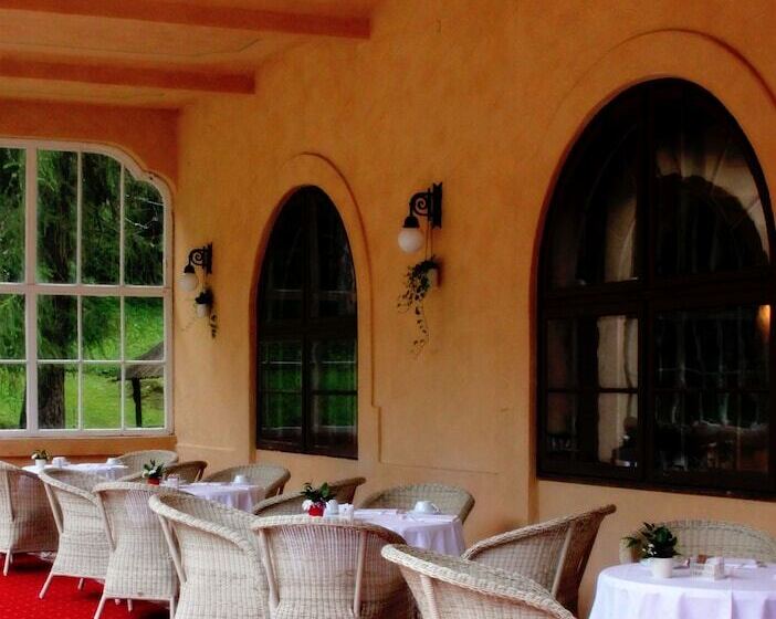 Отель Miramonti Majestic Grand