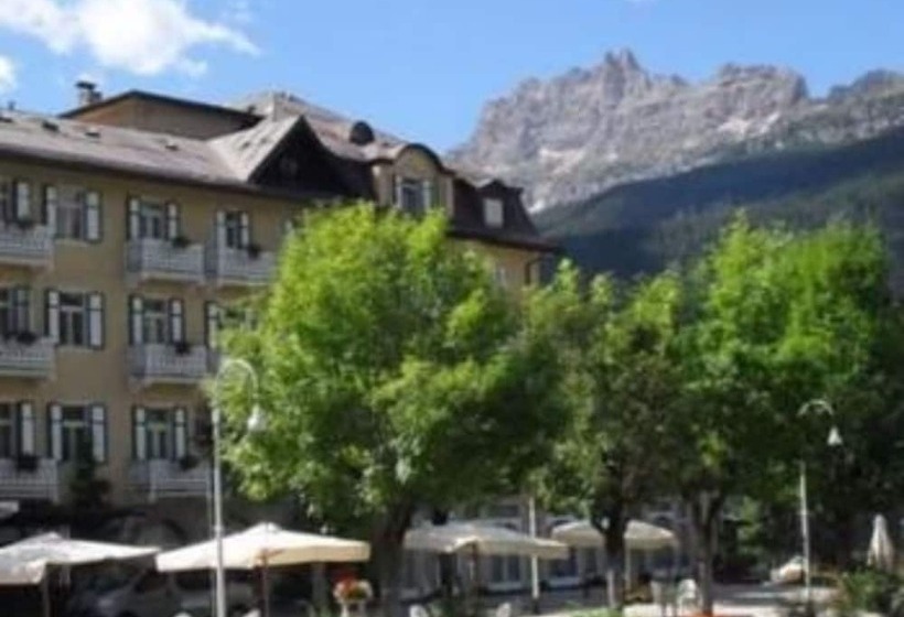 Отель Miramonti Majestic Grand