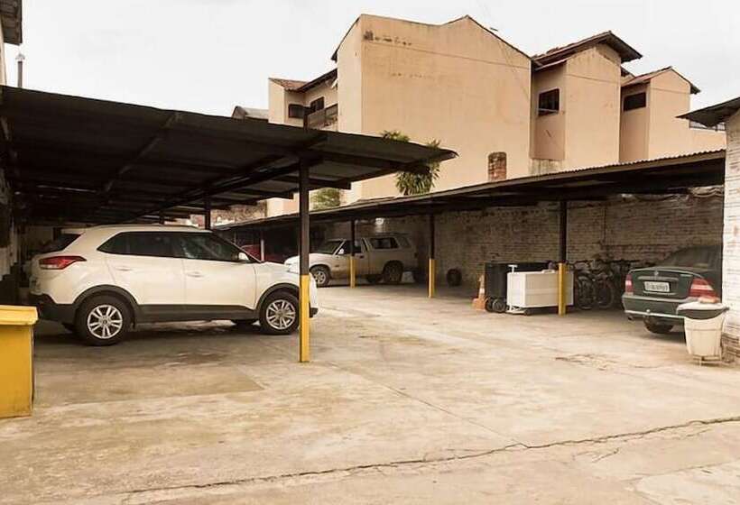 בית מלון כפרי Monte Carlo