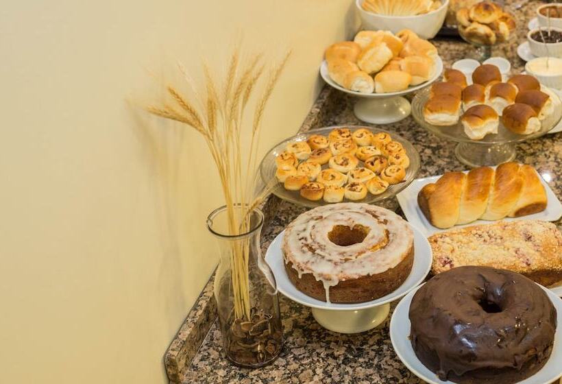 בית מלון כפרי Monte Carlo