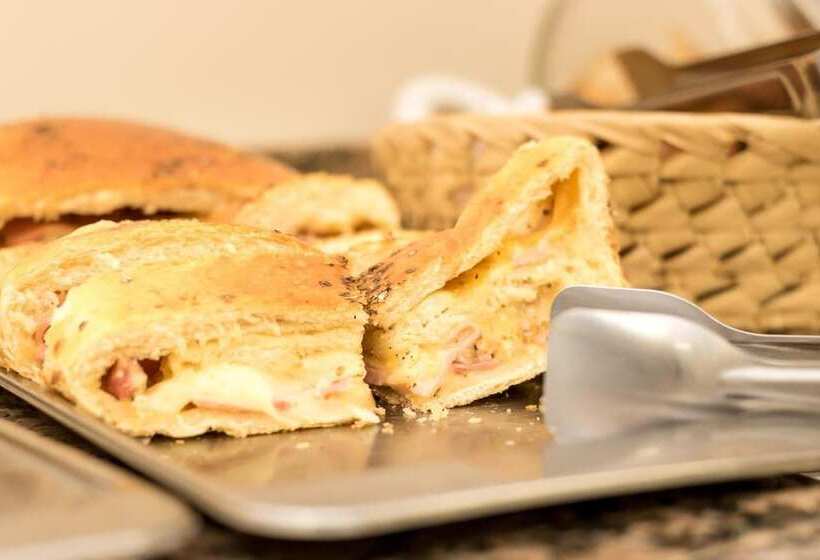 בית מלון כפרי Monte Carlo