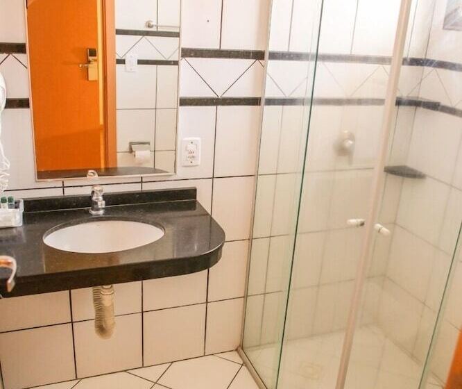 בית מלון כפרי Monte Carlo