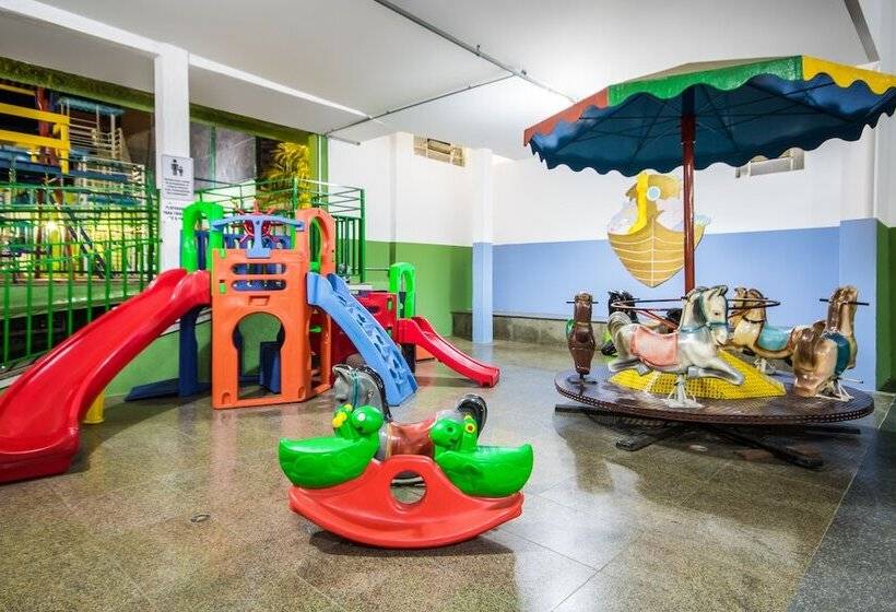 ホテル Nacional Inn Poços De Caldas Lazer Completo E Gastronomia No Centro