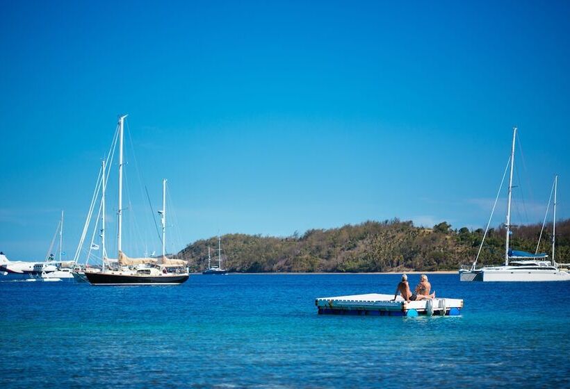 Отель Nanuya Island Resort