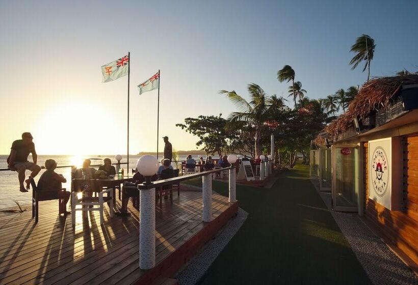 Отель Nanuya Island Resort