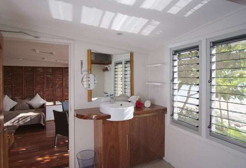 Отель Nanuya Island Resort