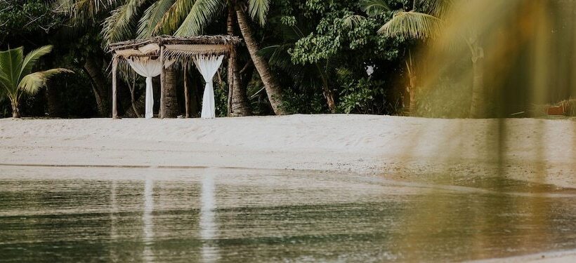 هتل Navutu Stars Resort