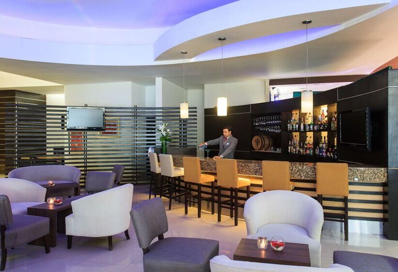 Отель NH Collection Monterrey San Pedro