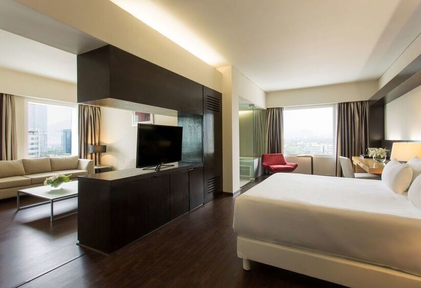 Отель NH Collection Monterrey San Pedro