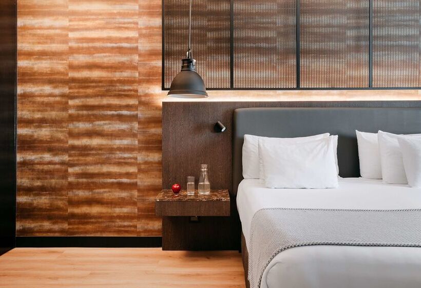 Отель NH Collection Monterrey San Pedro